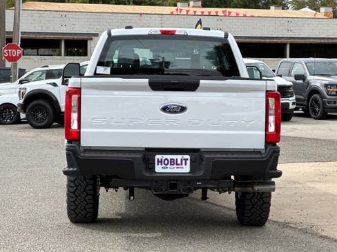 New 2026 Ford F250 XL w/ XL Off-Road Package image 4