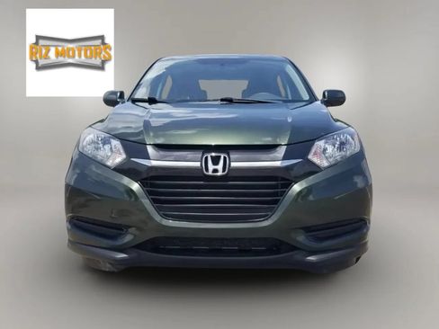 Used 2017 Honda HR-V LX image 2