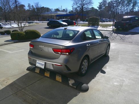 Used 2023 Kia Rio S image 11