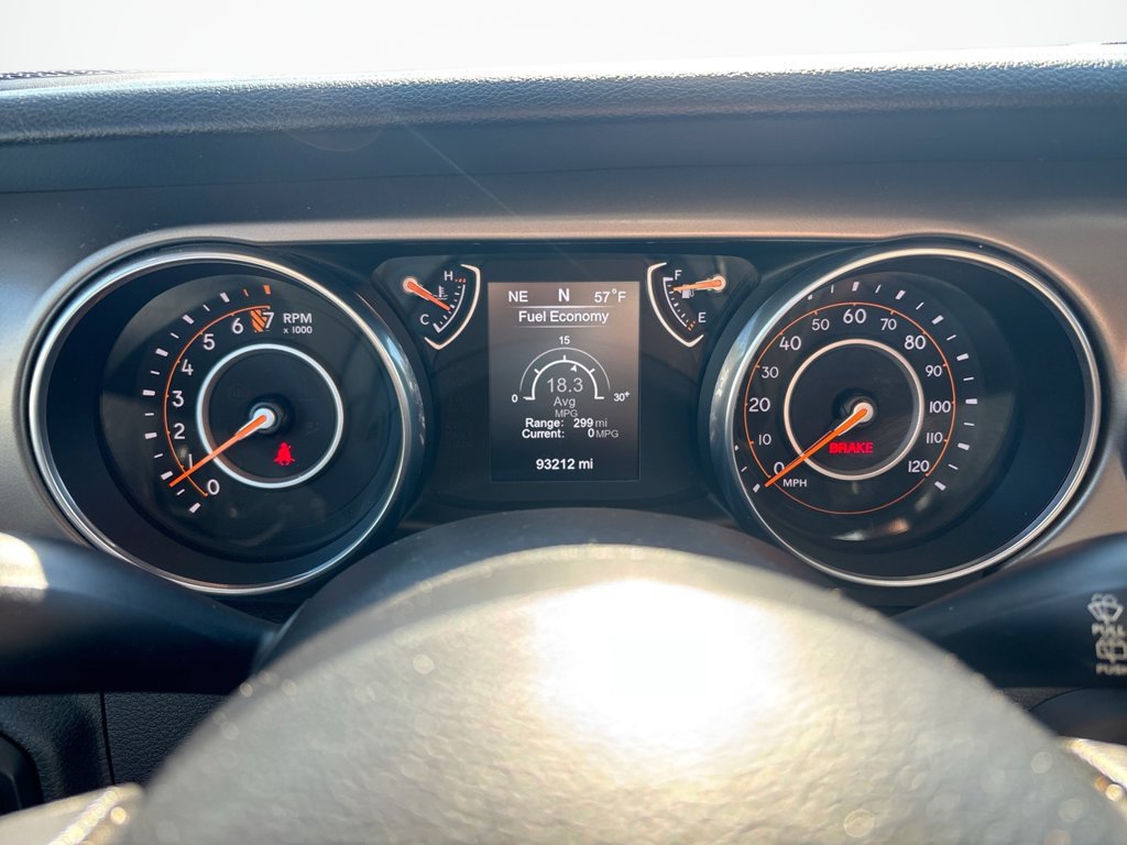 Used 2018 Jeep Wrangler Unlimited Sport AWD/4WD image 29