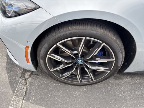 Certified 2024 BMW i4 eDrive40 w/ M Sport Package RWD image 30