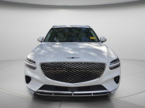 Used 2022 Genesis GV70 2.5T w/ Advanced Package AWD/4WD image 3