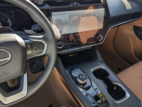 Used 2023 Lexus RZ 450e Premium w/ Accessory Package (Z1) image 10