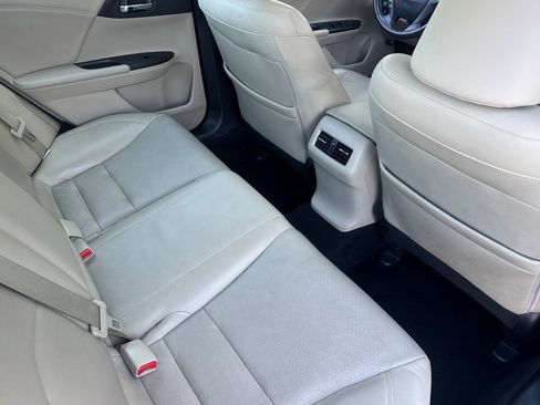 Used 2015 Honda Accord EX-L image 30