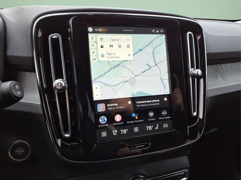 New 2026 Volvo XC40 B4 Plus w/ Protection Package Premier image 18