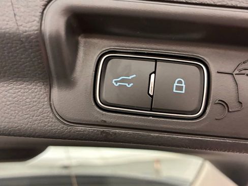 New 2026 Ford Explorer Active w/ Active Comfort Package image 10