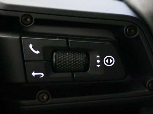 Used 2025 Porsche Macan Turbo Electric image 24