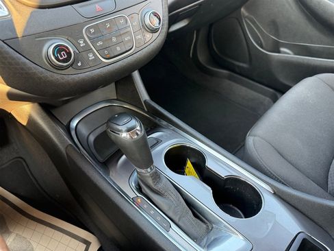 Used 2019 Chevrolet Malibu LT image 28