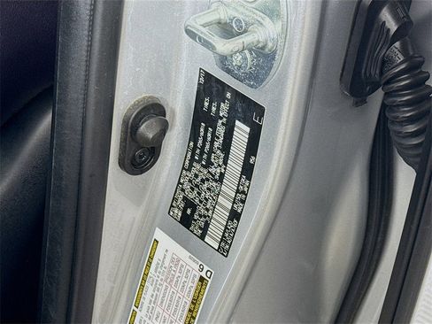 Used 2018 Lexus GX 460 image 27