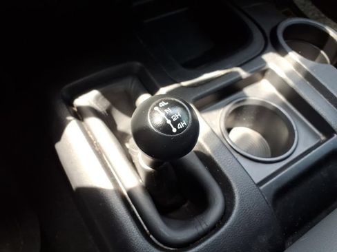 Used 2014 RAM 2500 Tradesman AWD/4WD image 17