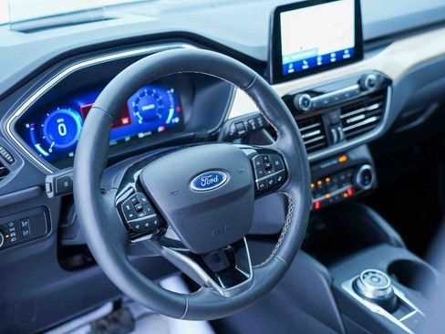 Used 2022 Ford Escape Titanium w/ Titanium Elite Package image 19