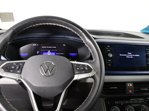 Used 2023 Volkswagen Taos SE AWD/4WD image 16