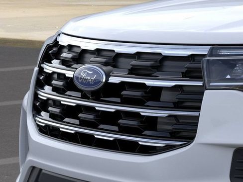 New 2026 Ford Explorer Active AWD/4WD image 17
