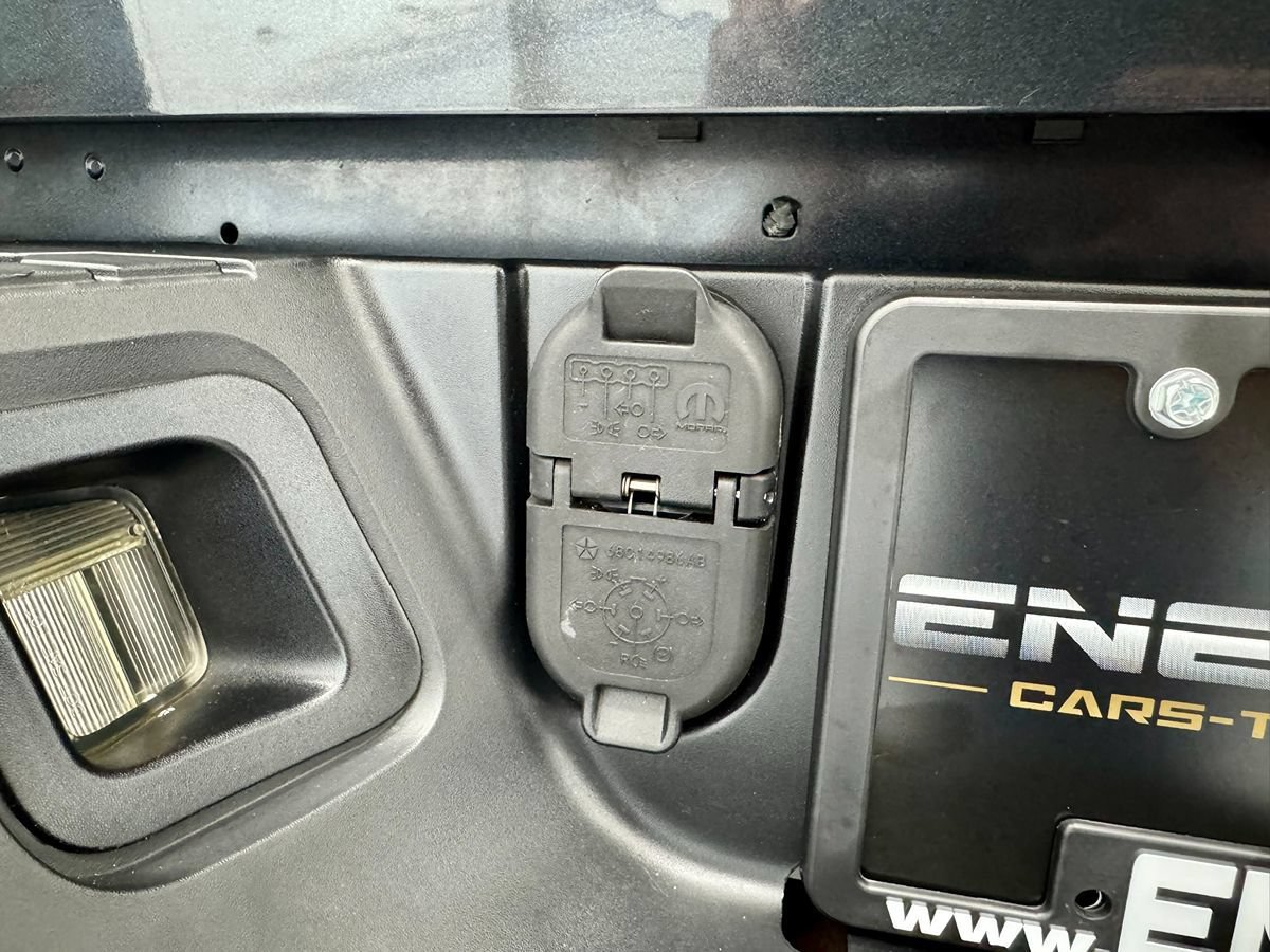 Used 2013 RAM 1500 Express RWD image 37