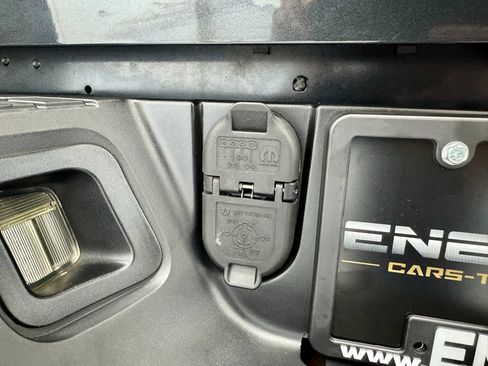 Used 2013 RAM 1500 Express RWD image 37