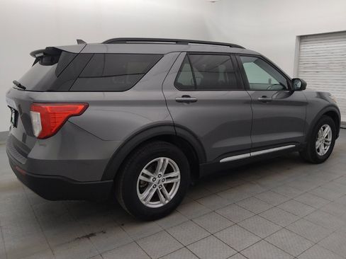 Used 2021 Ford Explorer XLT w/ Equipment Group 202A RWD image 10