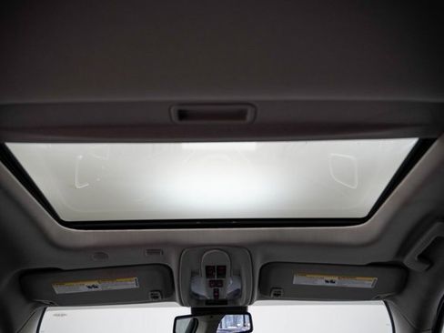 Used 2017 GMC Terrain SLE w/ Driver Alert Package I image 19