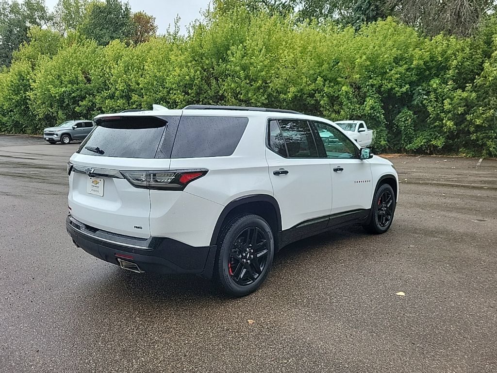 Used 2018 Chevrolet Traverse Premier w/ Redline Edition AWD/4WD image 10