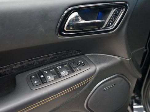 Used 2023 Dodge Durango R/T w/ Hemi Orange Plus Package image 28