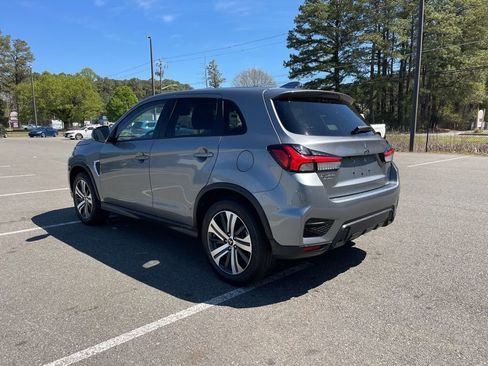 Used 2025 Mitsubishi Outlander Sport SE AWD/4WD image 7