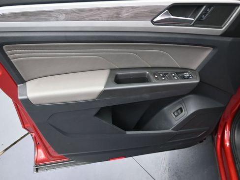 Used 2022 Volkswagen Atlas Cross Sport SE w/ Panoramic Sunroof Package image 13