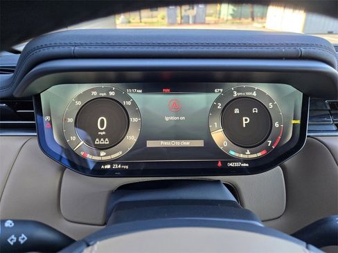 Used 2023 Land Rover Range Rover Sport SE image 24