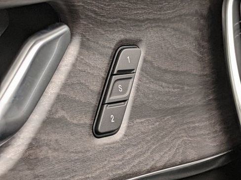 New 2025 Jeep Grand Cherokee L Overland image 19