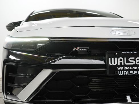Used 2025 Hyundai Elantra N Line FWD image 9