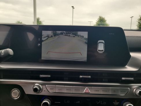 Used 2023 Kia Telluride S FWD image 19