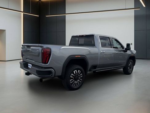 Certified 2025 GMC Sierra 2500 Denali Ultimate AWD/4WD image 7