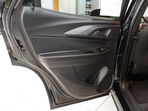 Used 2023 Chevrolet TrailBlazer LT w/ Convenience Package FWD image 24