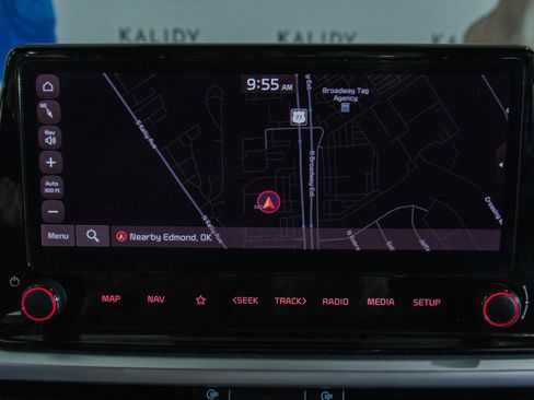 Used 2023 Kia Forte GT image 5