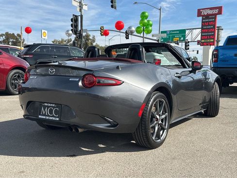 Used 2018 MAZDA MX-5 Miata Grand Touring image 11