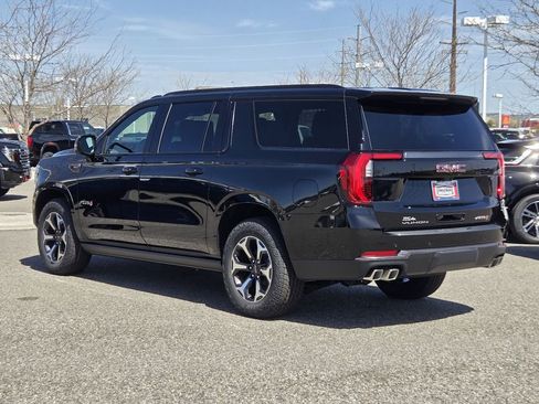 New 2026 GMC Yukon XL AT4 Ultimate w/ LPO, Floor Liner Package AWD/4WD image 12