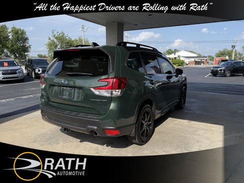 Used 2022 Subaru Forester Limited AWD/4WD image 9