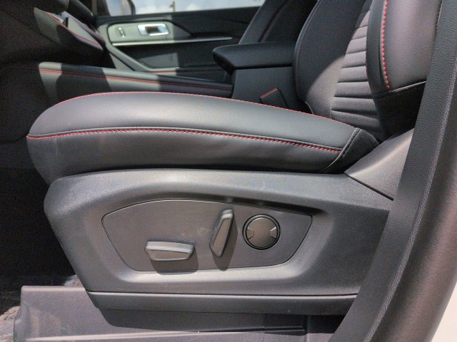 New 2026 Ford Explorer ST-Line w/ ST-Line Street Pack RWD image 20