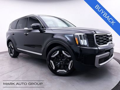 Used 2023 Kia Telluride S w/ S Sunroof Package