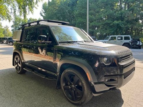 Used 2023 Land Rover Defender 110 X-Dynamic SE AWD/4WD image 2