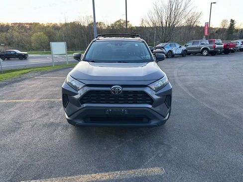 Used 2021 Toyota RAV4 LE AWD/4WD image 8