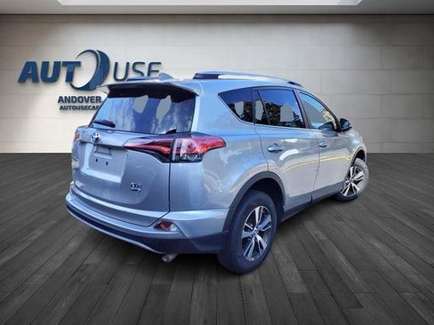 Used 2018 Toyota RAV4 XLE image 5
