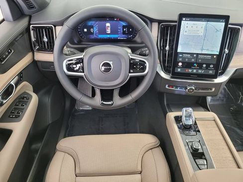 New 2026 Volvo XC90 B6 Ultra w/ Protection Package AWD/4WD image 17