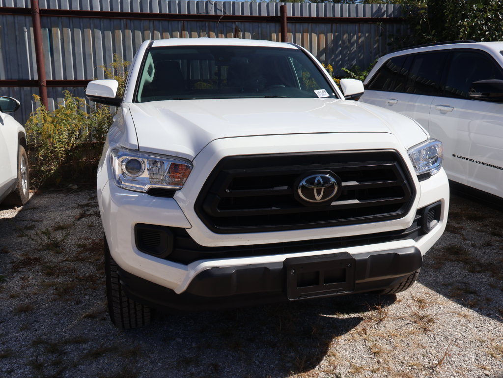 Used 2023 Toyota Tacoma SR w/ SR Convenience Package RWD image 9