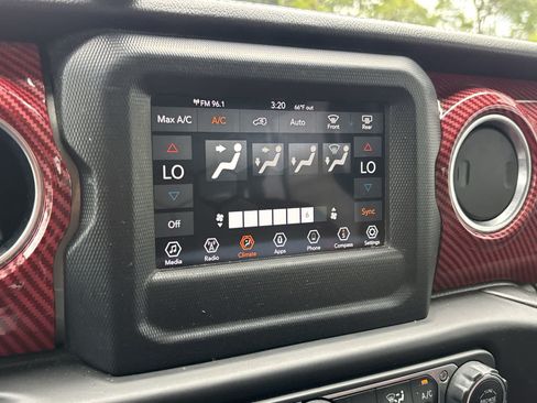 Certified 2020 Jeep Wrangler Unlimited Sahara AWD/4WD image 14