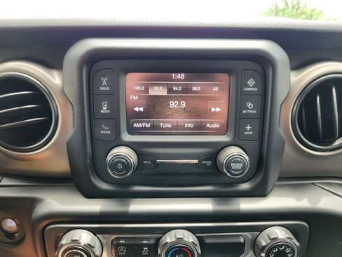 Used 2020 Jeep Wrangler Unlimited Sport AWD/4WD image 17