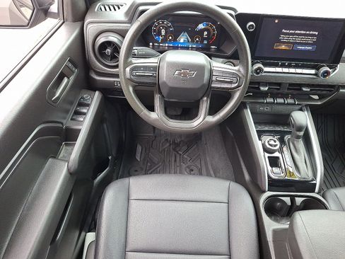 Certified 2024 Chevrolet Colorado Trail Boss w/ Advanced Trailering Package image 11