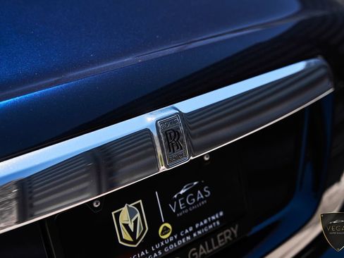 Used 2017 Rolls-Royce Wraith RWD image 11