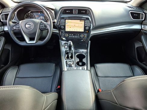 Used 2023 Nissan Maxima SV w/ Floor Mat Group FWD image 10