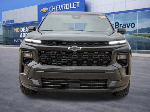 Used 2025 Chevrolet Traverse RS w/ LPO, Floor Liner Package image 2