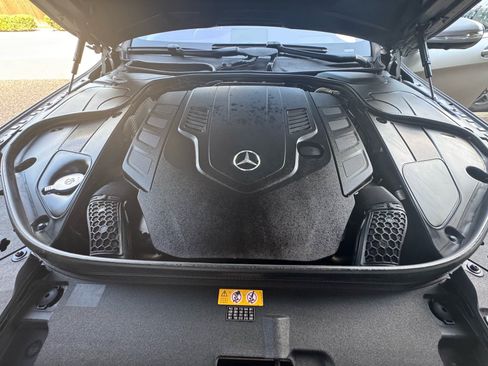 Used 2018 Mercedes-Benz S 560 4MATIC Sedan image 33