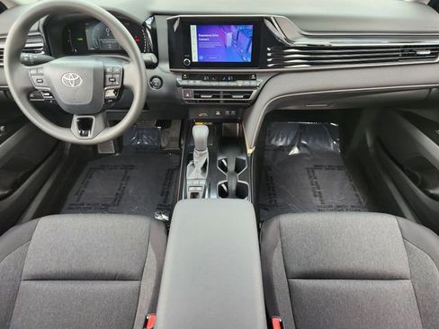 Used 2026 Toyota Camry LE w/ Convenience Package FWD image 19